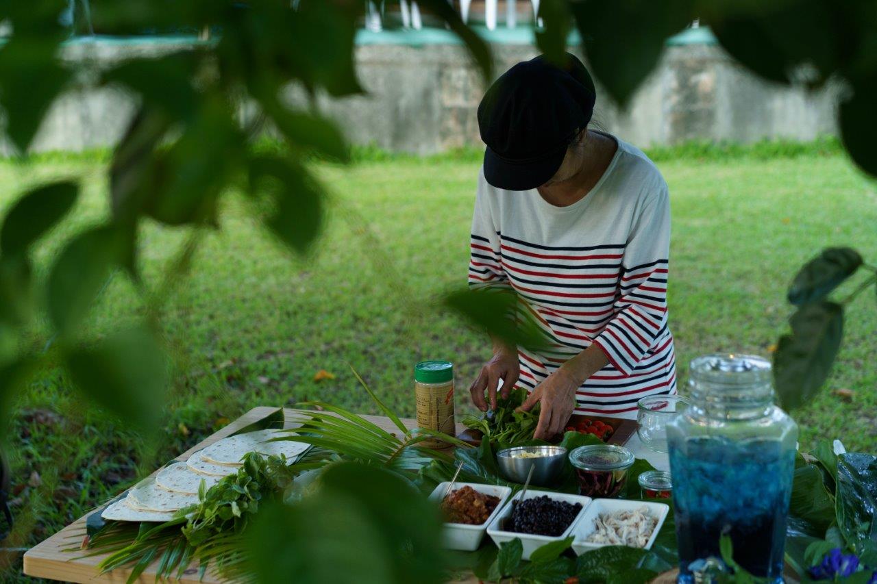 何か準備するみゆきさん